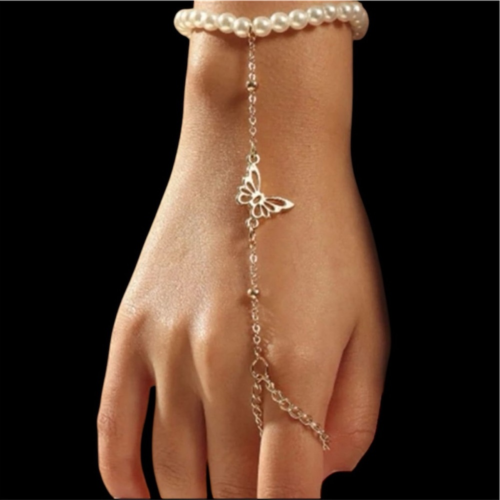 Faux pearl 🦋 bracelet ring ✨